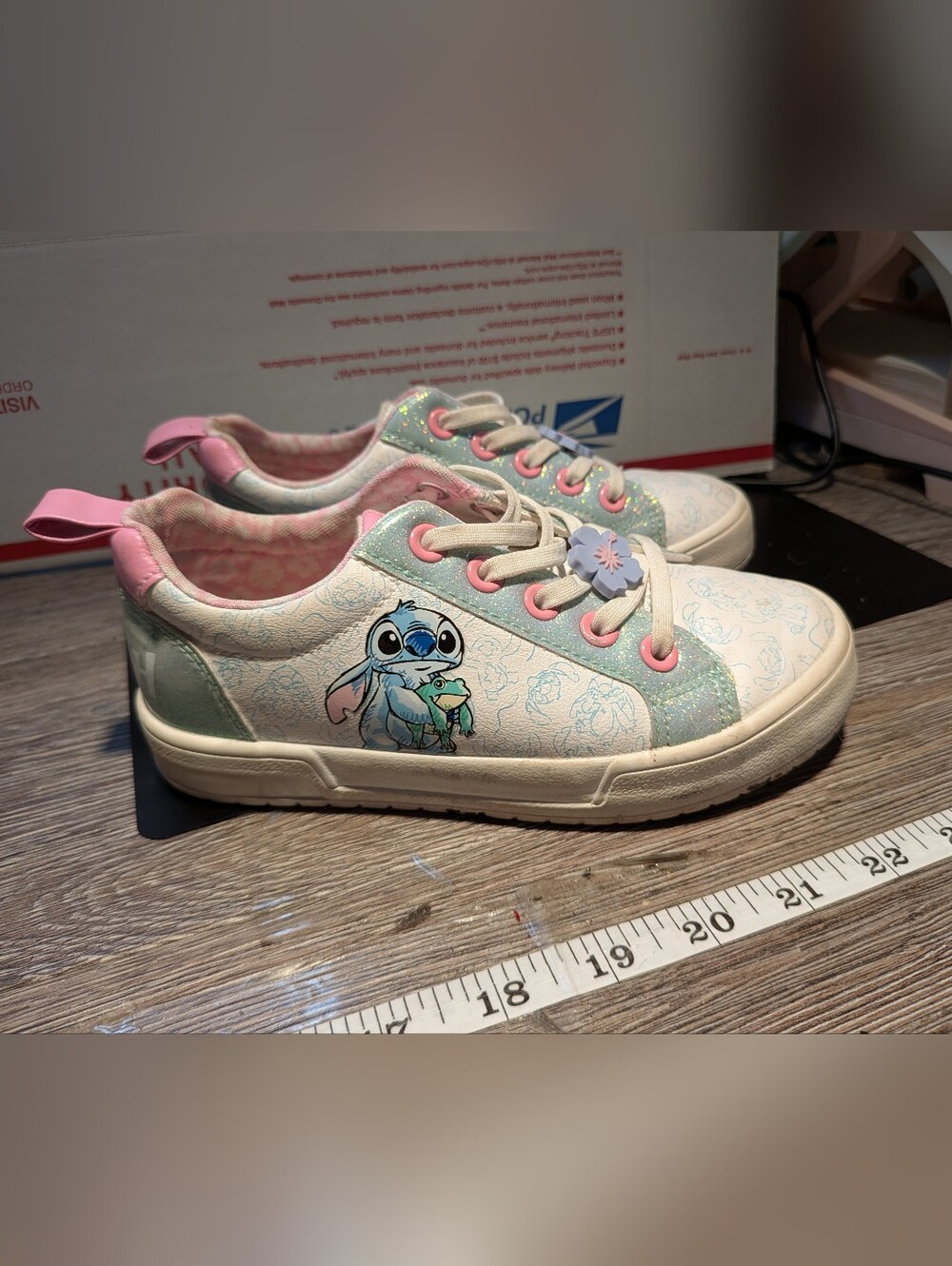 Ground Up Disney Lilo & Stitch Sneakers Youth Size 13